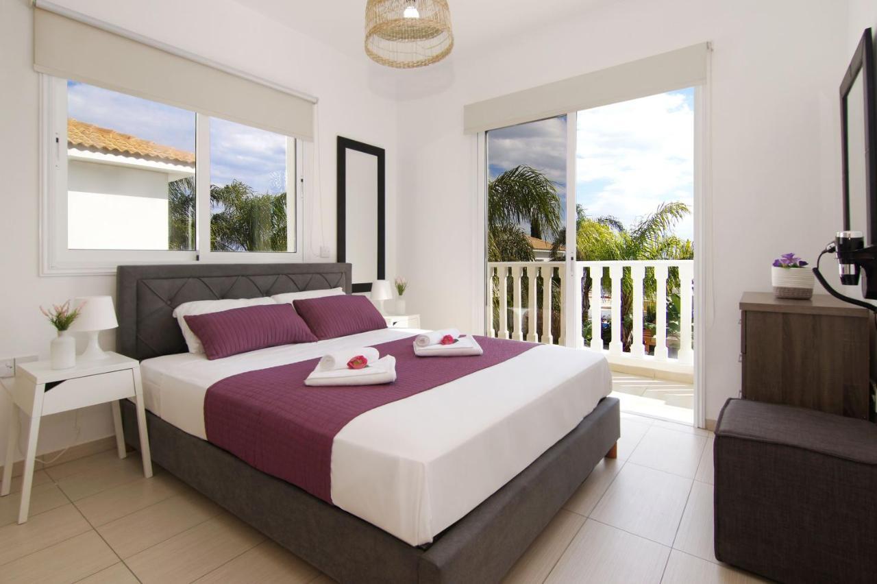 Nissi Sapphire Villa Ajía Nápa Kültér fotó