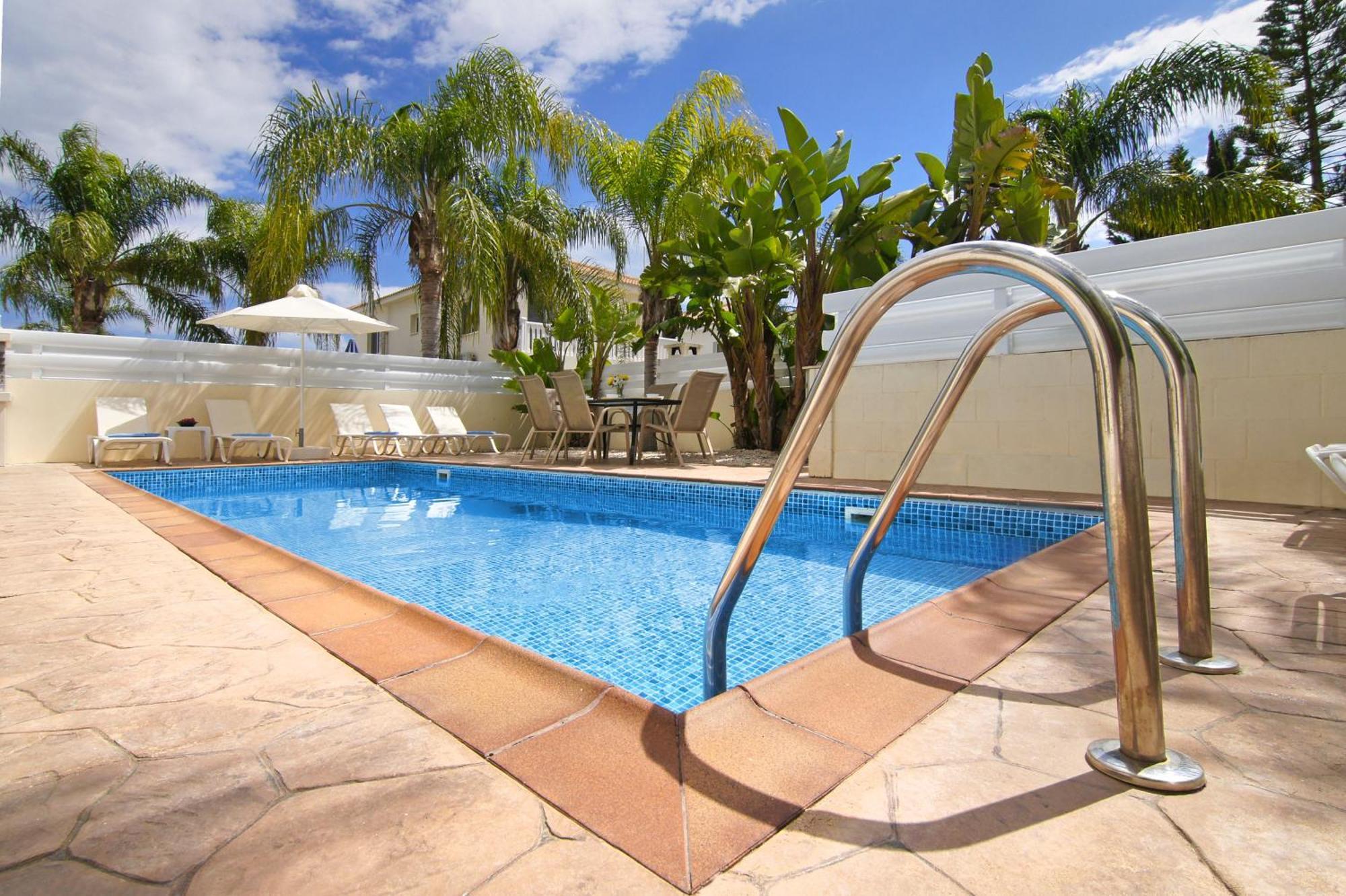 Nissi Sapphire Villa Ajía Nápa Kültér fotó