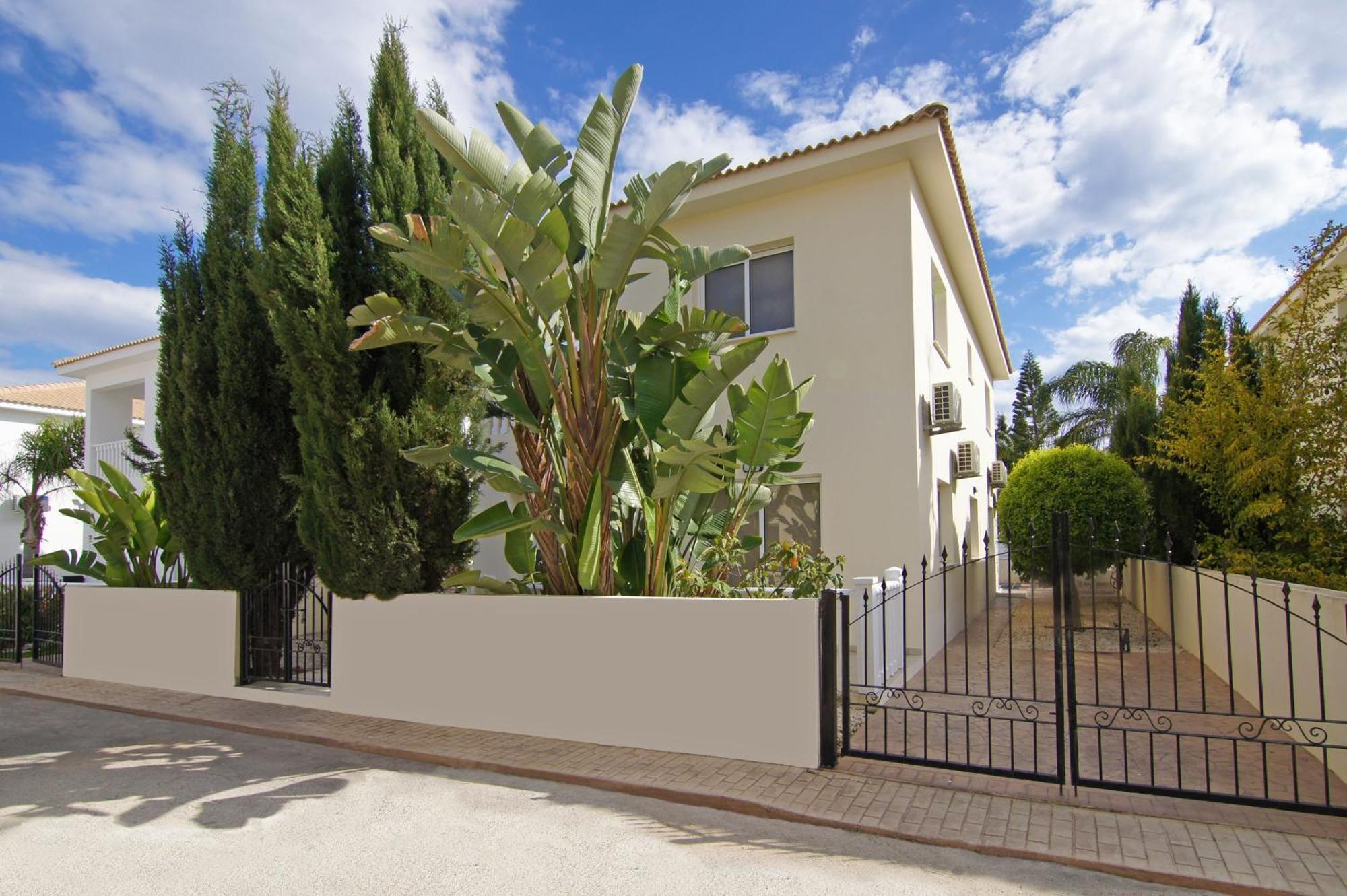 Nissi Sapphire Villa Ajía Nápa Kültér fotó